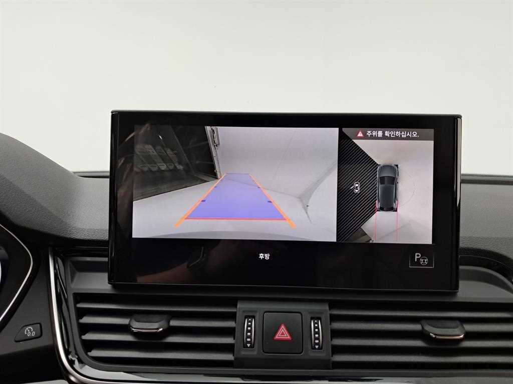 Audi Q5 — photo 10