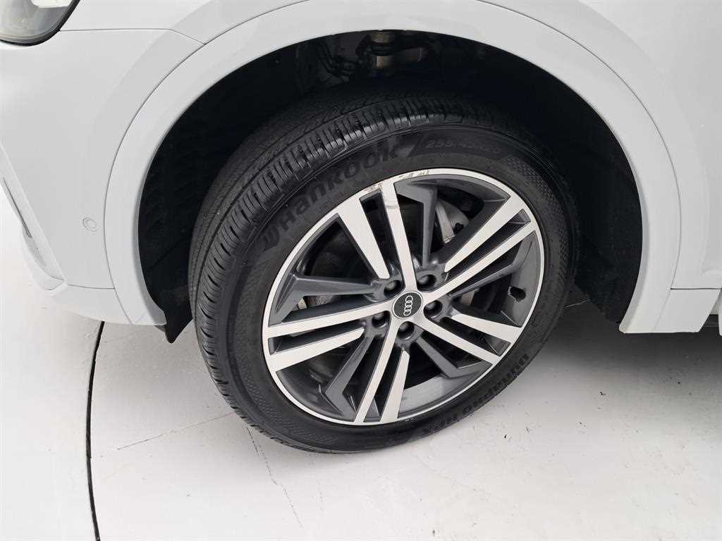 Audi Q5 — photo 20