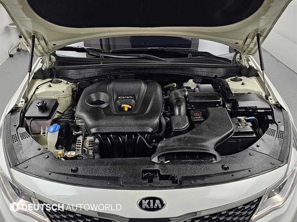 Kia K5 — photo 06