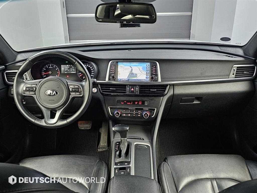Kia K5 — photo 07