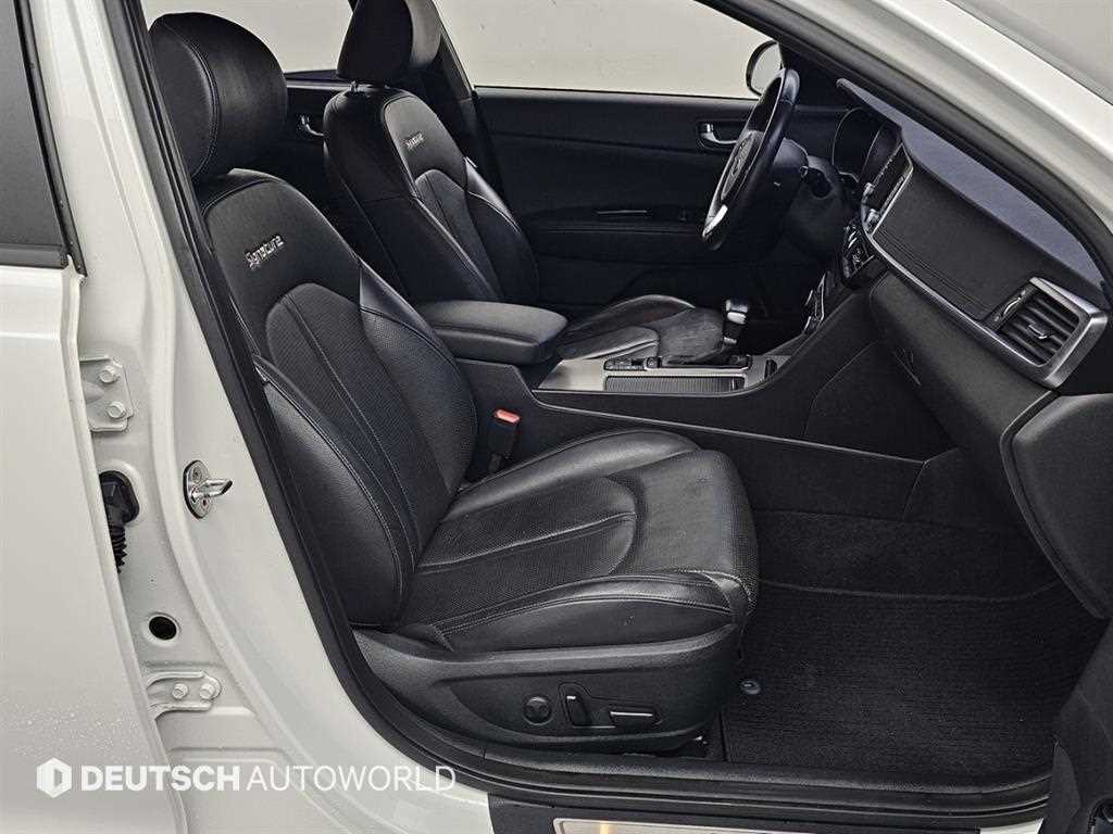 Kia K5 — photo 10