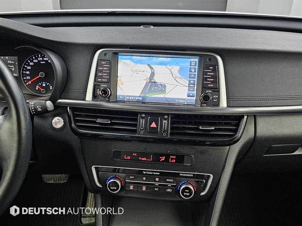 Kia K5 — photo 14