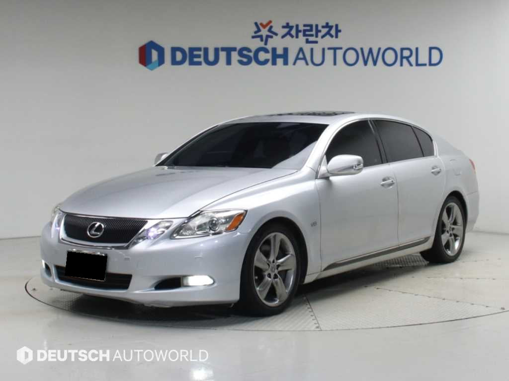Lexus GS — photo 01