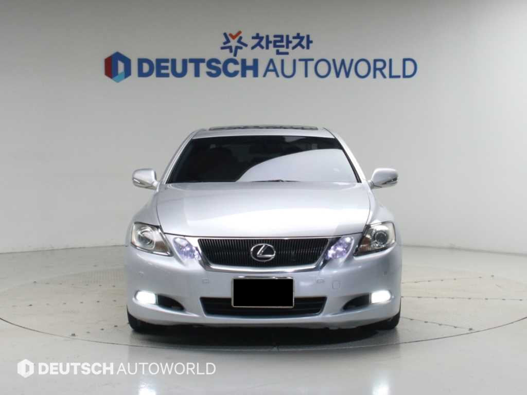 Lexus GS — photo 03