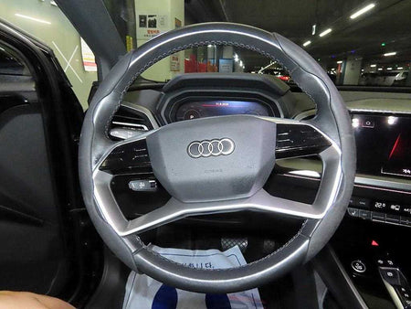 Audi Q4 e-tron — photo 08