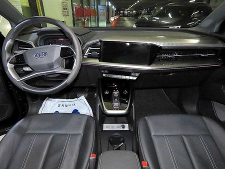 Audi Q4 e-tron — photo 10