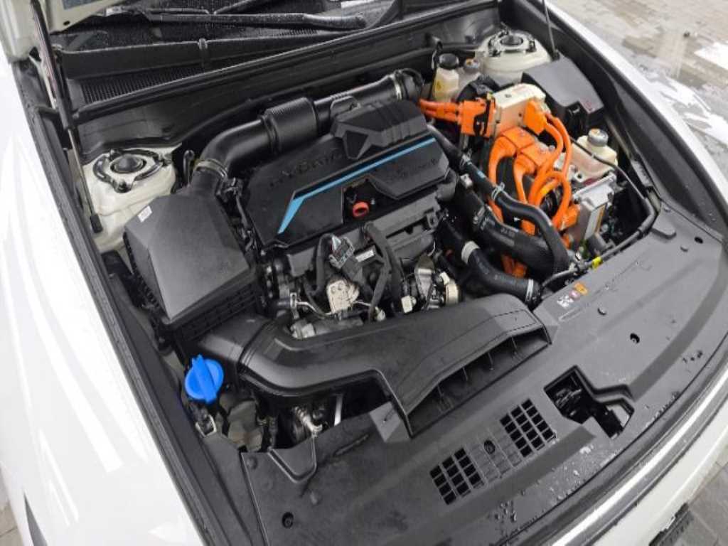 Hyundai Grandeur — photo 09