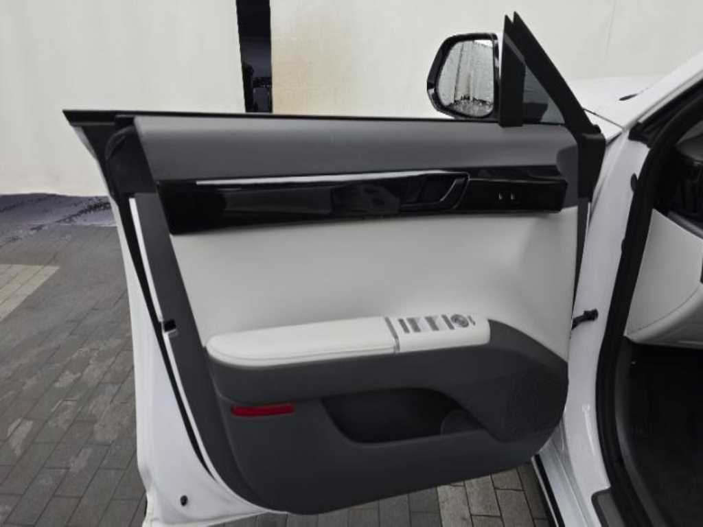 Hyundai Grandeur — photo 13