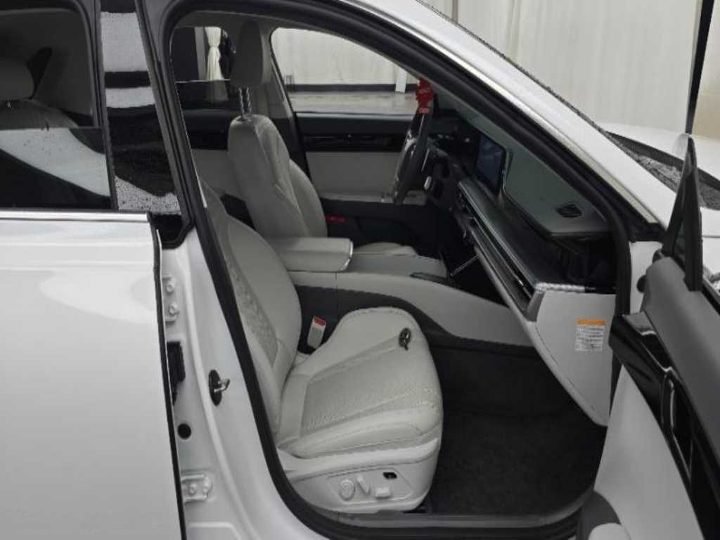 Hyundai Grandeur — photo 16