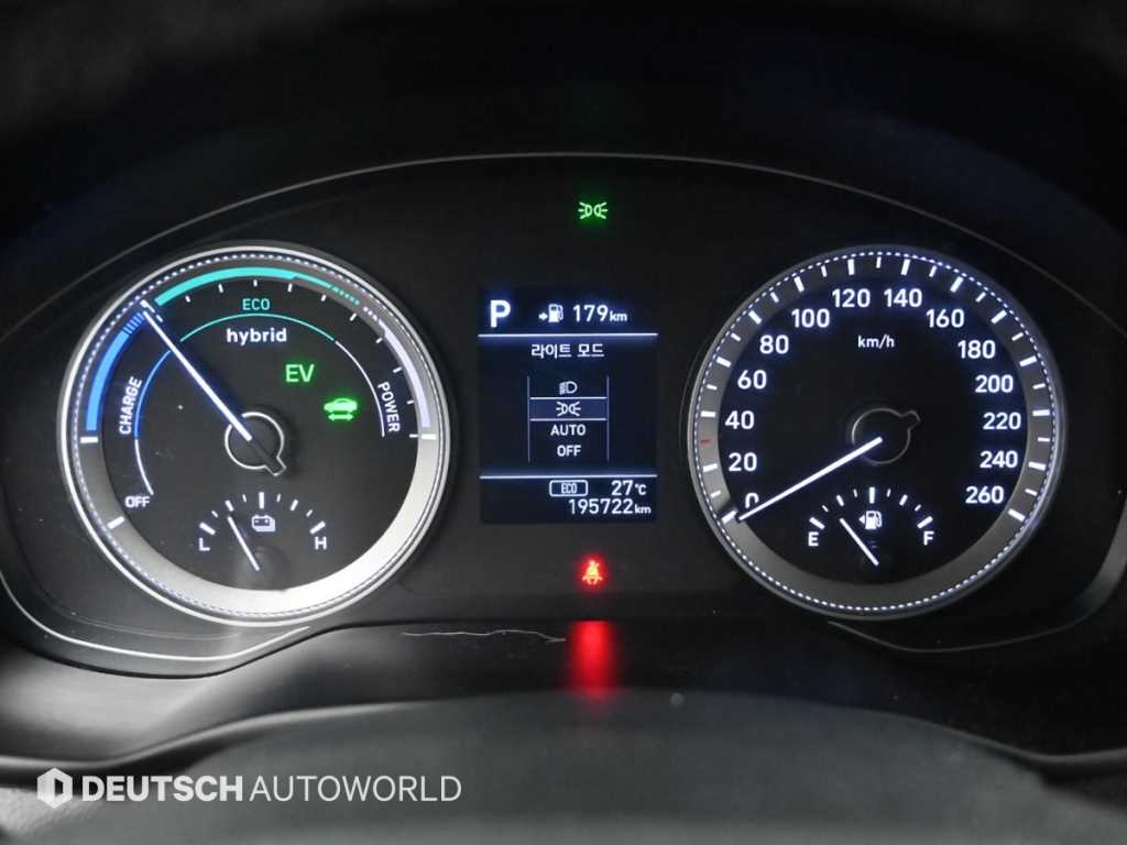 Hyundai Grandeur — photo 08