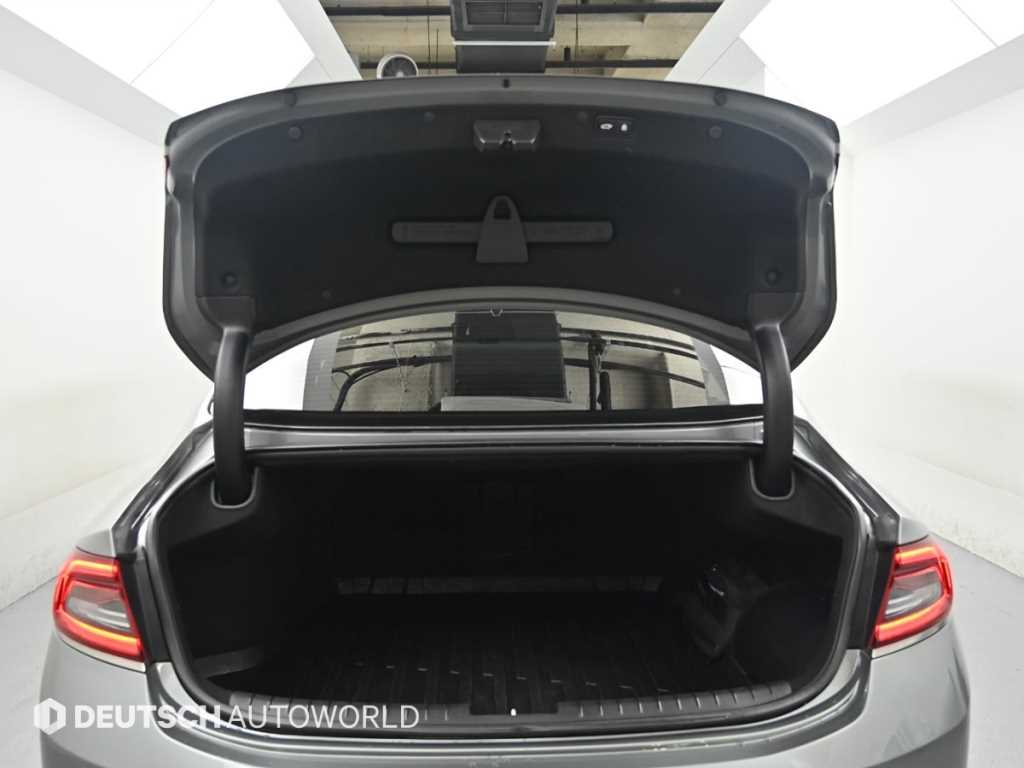 Hyundai Grandeur — photo 19