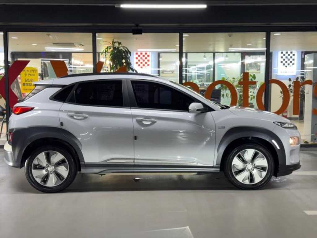 Hyundai Kona — photo 03