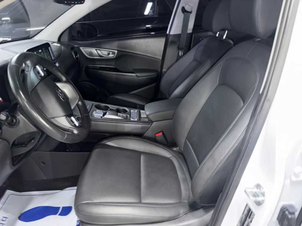 Hyundai Kona — photo 06