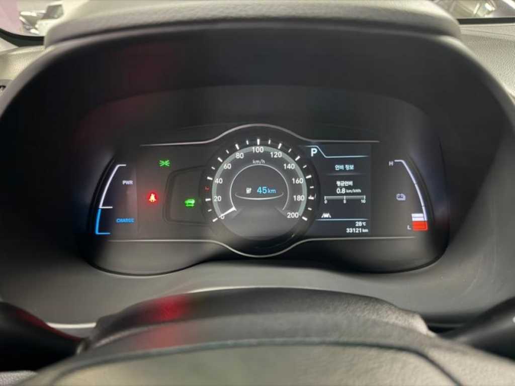 Hyundai Kona — photo 09