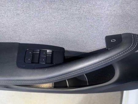 Tesla Model 3 — photo 13