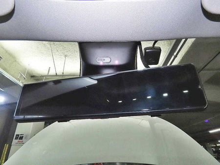 Tesla Model Y — photo 15