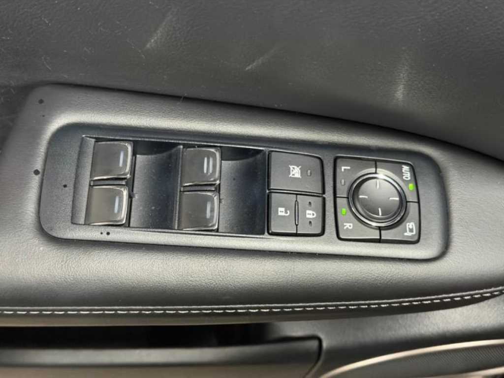Lexus RX — photo 15