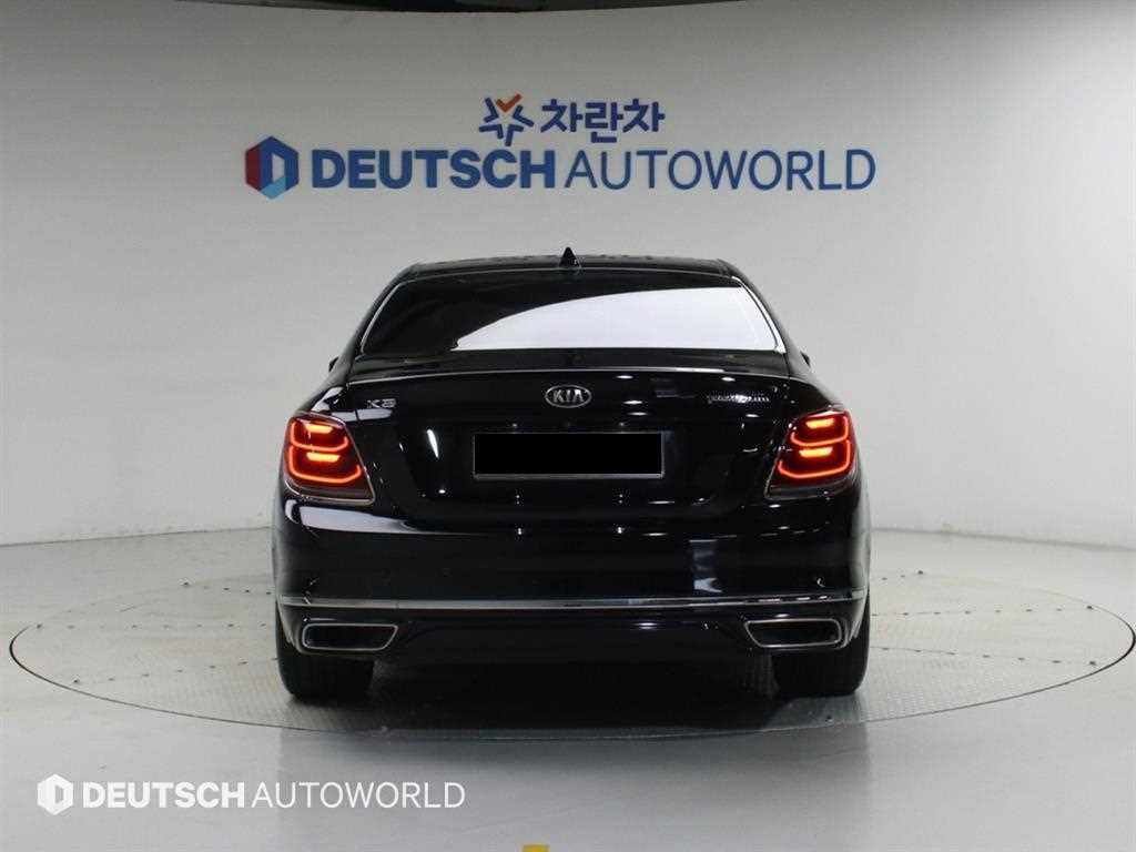 Kia K9 — photo 04