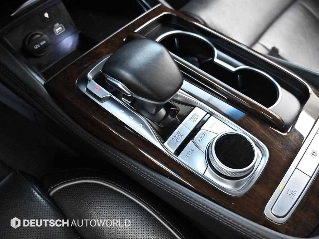 Kia K9 — photo 09