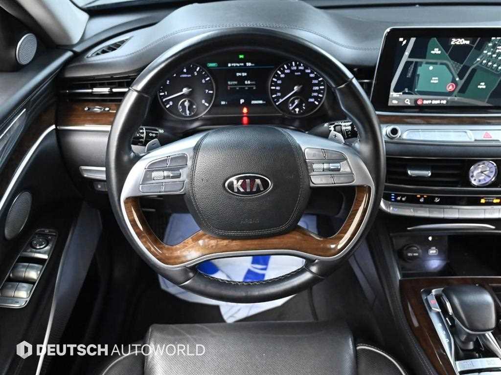 Kia K9 — photo 13