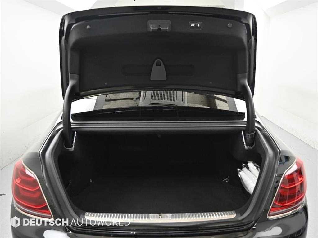 Kia K9 — photo 19