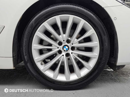 BMW 5-Series — photo 05
