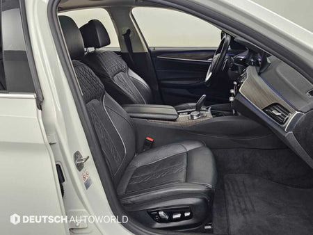 BMW 5-Series — photo 10