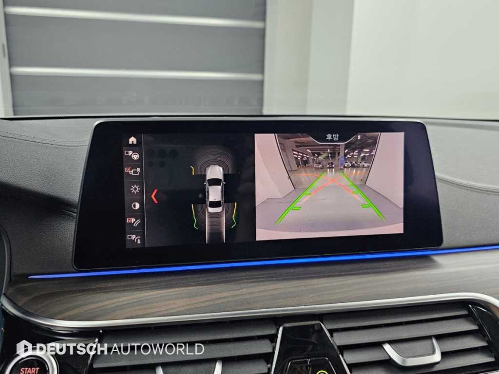 BMW 5-Series — photo 16