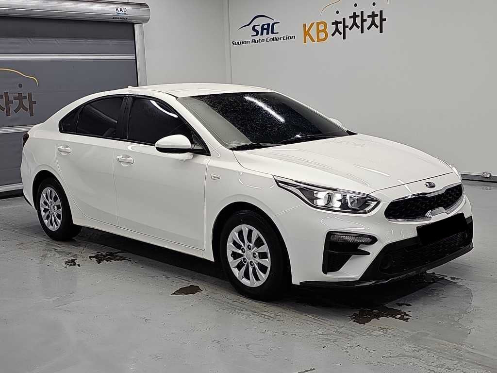 Kia K3 — photo 04