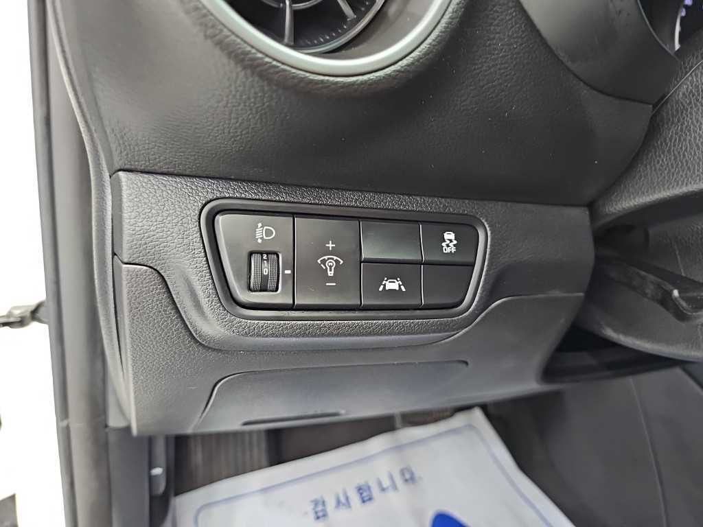 Kia K3 — photo 17