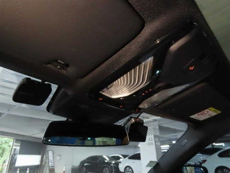 BMW 3-Series — photo 10