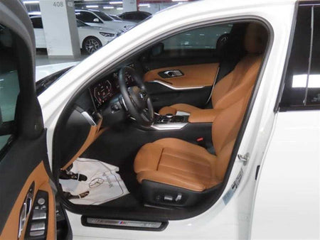 BMW 3-Series — photo 13