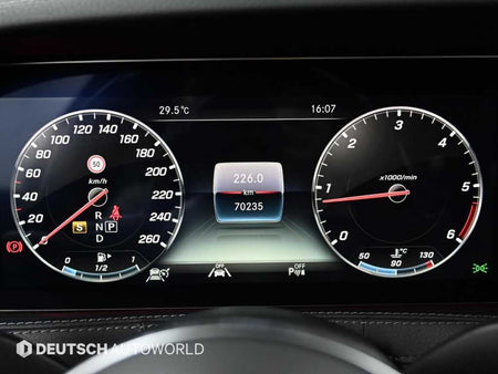 Mercedes-Benz S-Class — photo 09