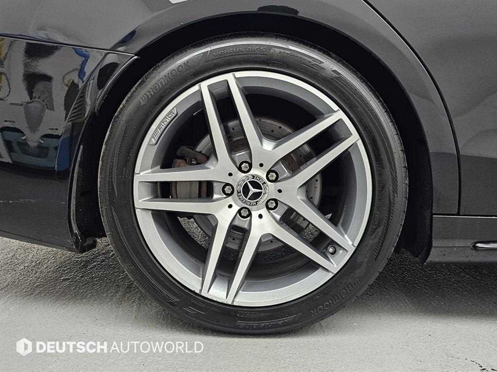 Mercedes-Benz S-Class — photo 06