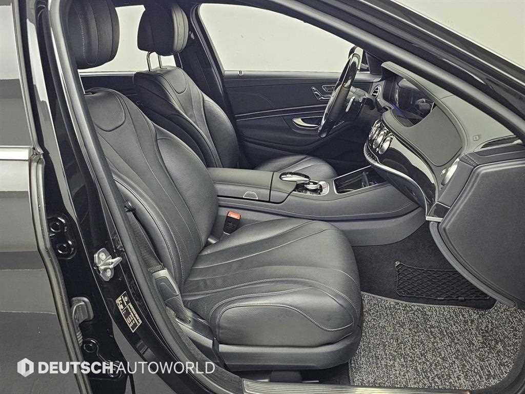 Mercedes-Benz S-Class — photo 11