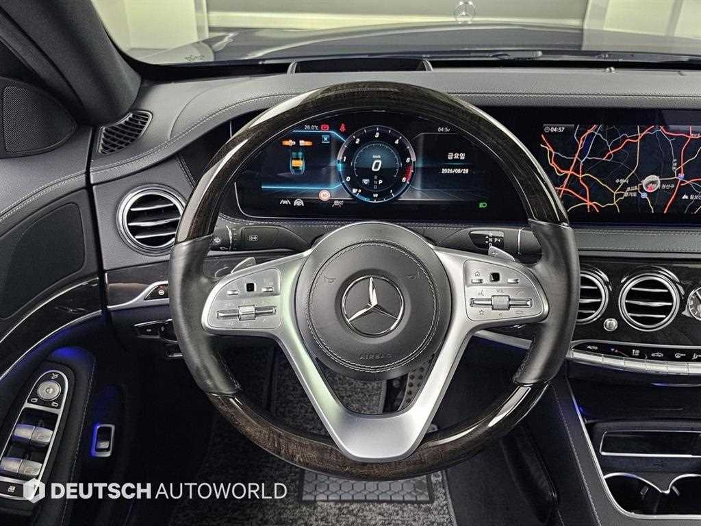 Mercedes-Benz S-Class — photo 14