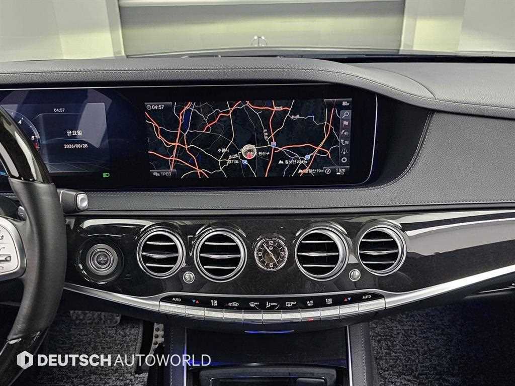 Mercedes-Benz S-Class — photo 15