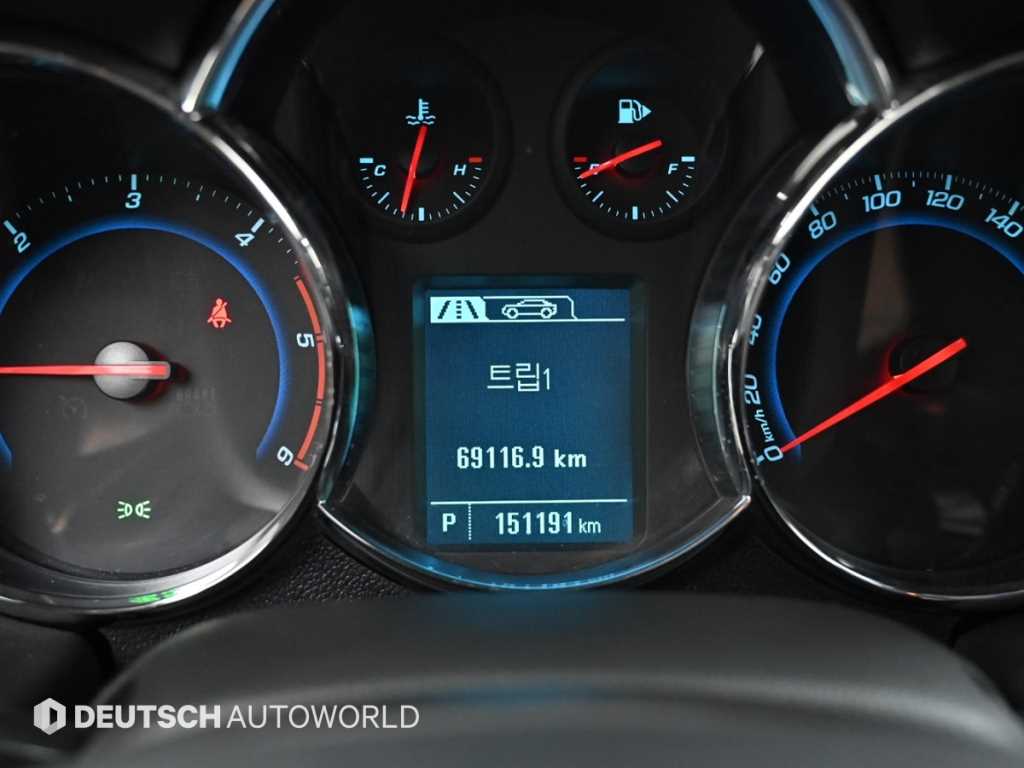 CHEVROLET Cruze — photo 08