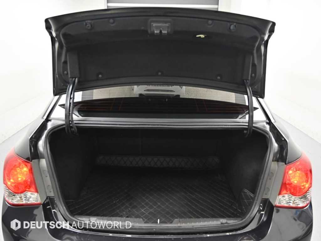 CHEVROLET Cruze — photo 19