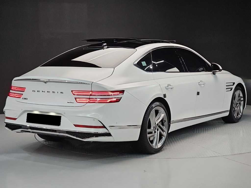 Genesis G80 — photo 04