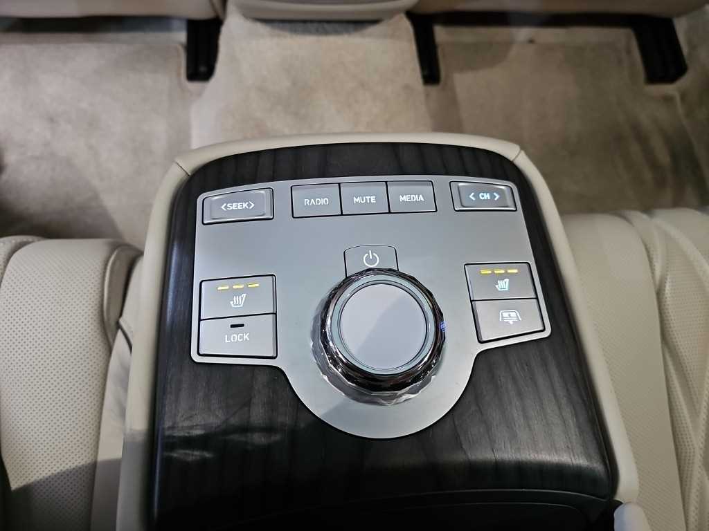 Genesis G80 — photo 14