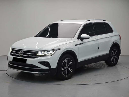 Volkswagen Tiguan — photo 01