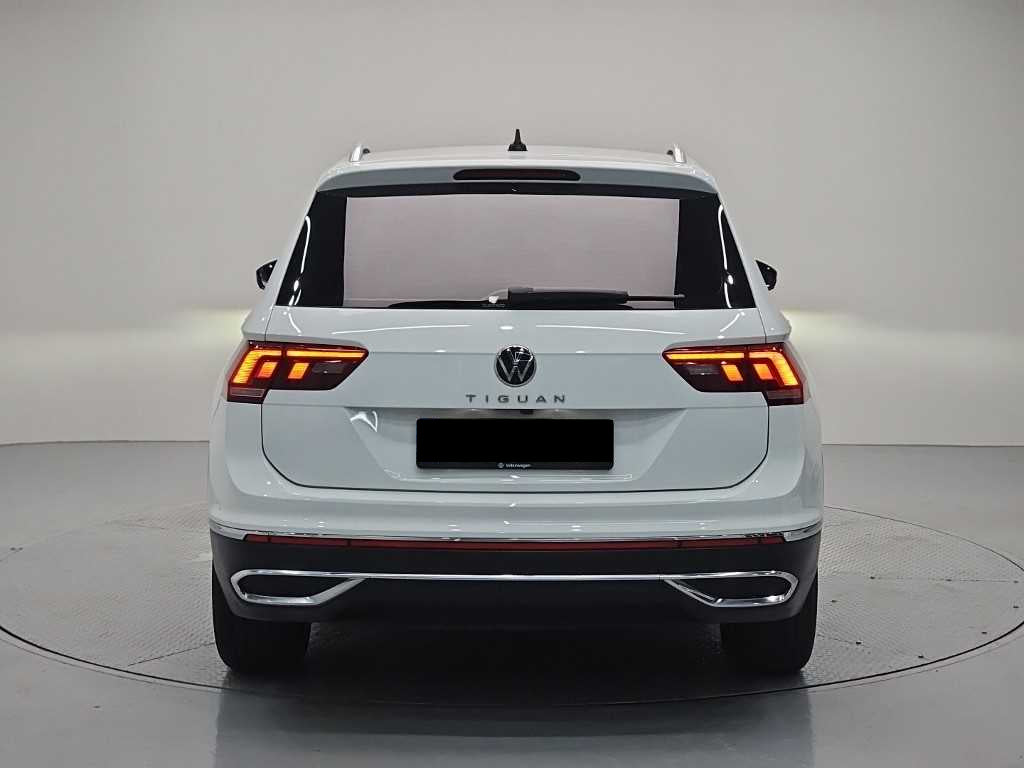 Volkswagen Tiguan — photo 03
