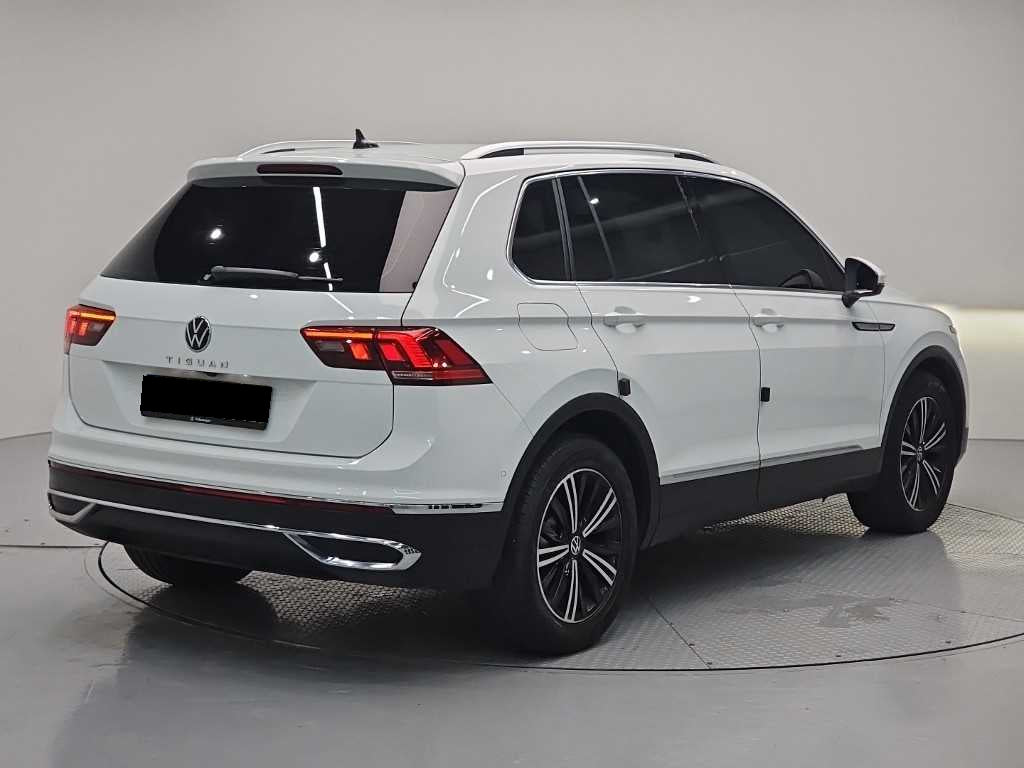 Volkswagen Tiguan — photo 04
