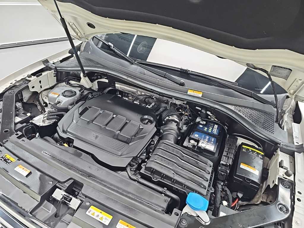 Volkswagen Tiguan — photo 05