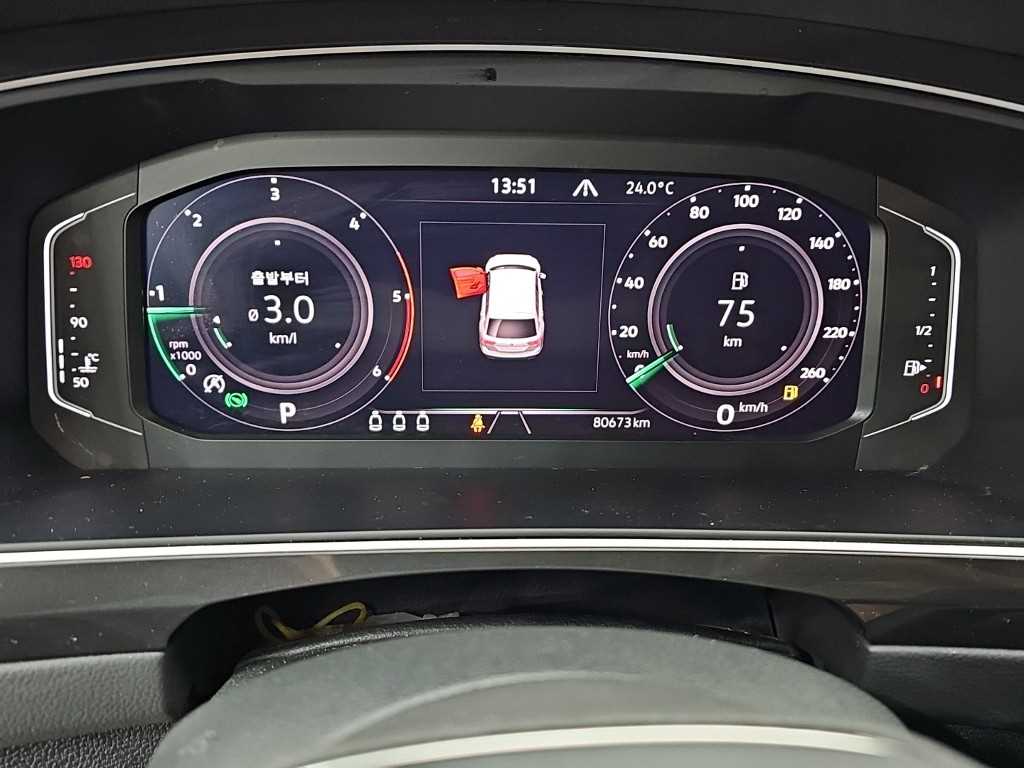 Volkswagen Tiguan — photo 06