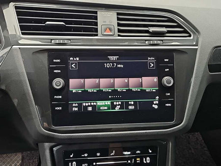 Volkswagen Tiguan — photo 13
