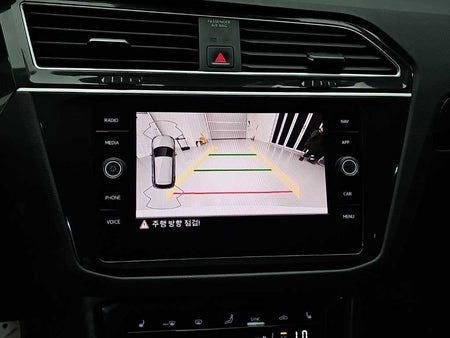 Volkswagen Tiguan — photo 14