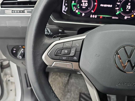 Volkswagen Tiguan — photo 18