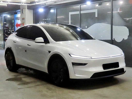 Tesla Model Y — photo 01
